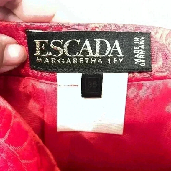Escada Margaretha Ley Vintage Red Rose Pencil Skirt - Picture 4 of 4